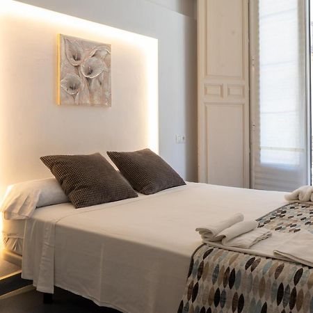Mar Y Arte Apartamentos Malaga Exterior photo