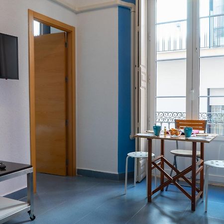 Mar Y Arte Apartamentos Malaga Room photo